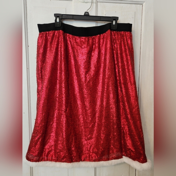 BloomChic Christmas Sequin Patchwork Fuzzy Trim Skirt - Picture 3 of 10